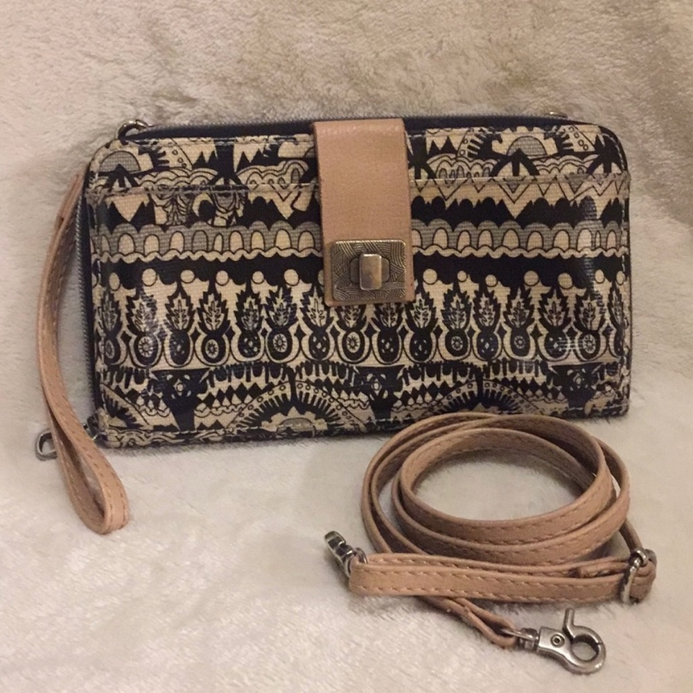 Sakroots One World wristlet / crossbody.